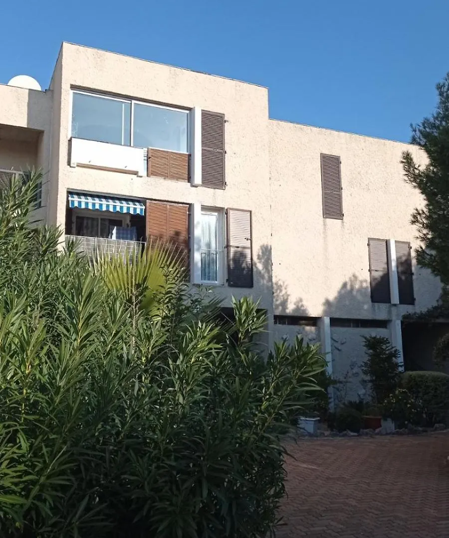 Bleu Cassis-Vintage -3 Ch- Magnifique Vue Mer- Parking Gratuit Et Jardin Apartment Cassis