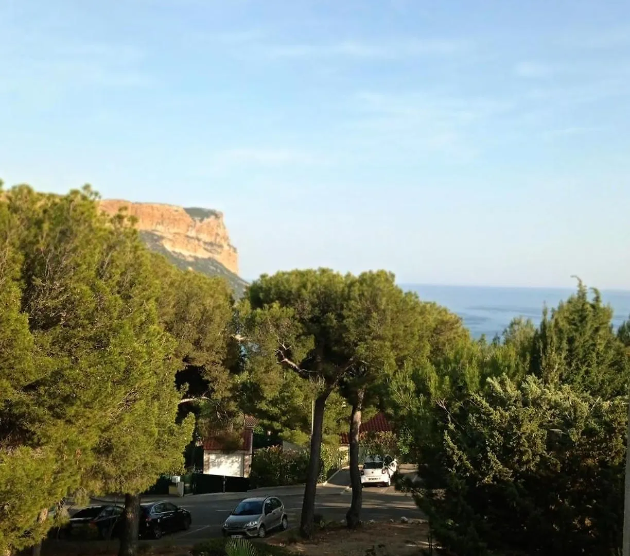 Bleu Cassis-Vintage -3 Ch- Magnifique Vue Mer- Parking Gratuit Et Jardin 0*, Каси